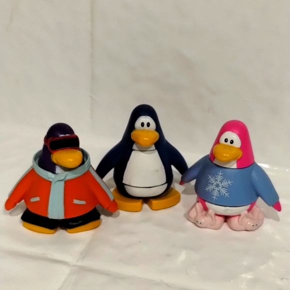 Y2K Disney Club Penguin 11 Piece 2" Figure *LOT* by JAXX Pacific - Picture 14 of 16
